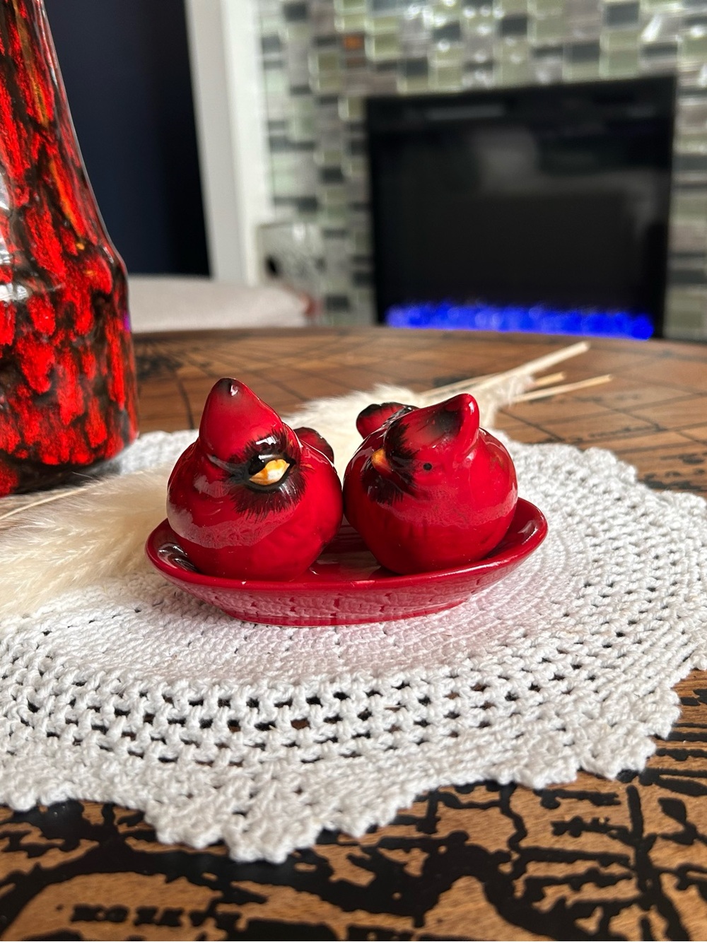 Red Cardinal Salt & Pepper Shakers with Matching Tray | Ceramic Bird Kitchen